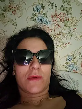 sara 41 online show from April 5, 2026, 8:21 am