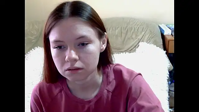 Snapshot of JessicaHolland1 chatting on April 4, 2026, 8:43 am JessicaHolland1 online show from April 4, 2026, 8:43 am