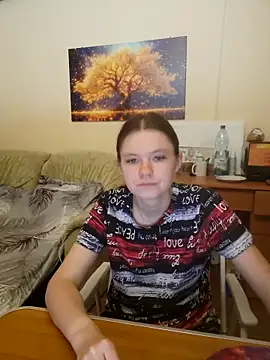 Snapshot of JessicaHolland1 chatting on June 18, 2026, 5:40 pm JessicaHolland1 online show from June 18, 2026, 5:40 pm