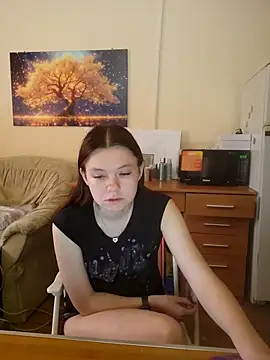 Snapshot of JessicaHolland1 chatting on June 17, 2026, 6:02 am JessicaHolland1 online show from June 17, 2026, 6:02 am