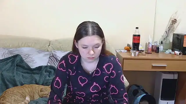 JessicaHolland1 online show from April 27, 2026, 6:17 pm