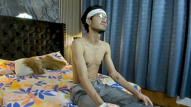 Snapshot of arnor_skulls chatting on April 3, 2026, 11:49 am arnor skulls online show from April 3, 2026, 11:49 am