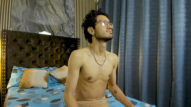 Snapshot of arnor_skulls chatting on April 7, 2026, 11:23 am arnor skulls online show from April 7, 2026, 11:23 am