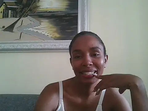 ZeynepLovely online show from May 7, 2026, 1:03 pm
