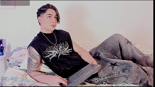 Thiago angel online show from May 31, 2026, 3:12 am