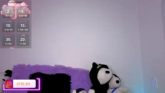 ETTE MOON online show from May 1, 2026, 5:34 am