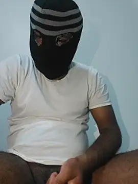 Snapshot of hamy_90 chatting on April 16, 2026, 9:39 pm hamy 90 online show from April 16, 2026, 9:39 pm