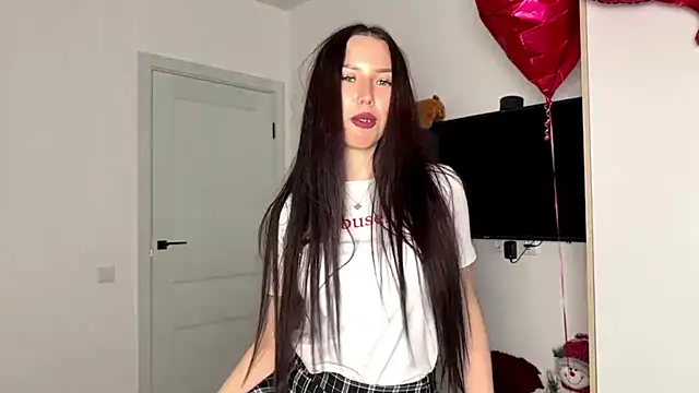 PalmiraJaussen online show from April 3, 2026, 5:08 pm