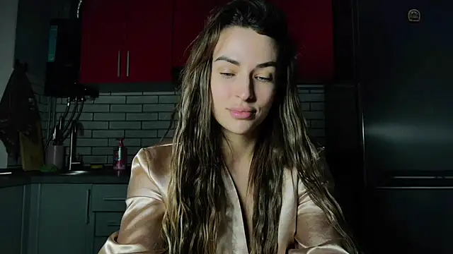 Kira  love1 online show from April 16, 2026, 8:09 pm