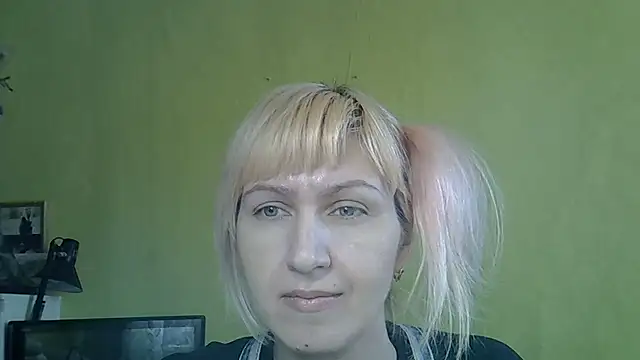 Helgy asy online show from April 9, 2026, 11:27 am