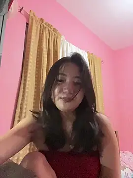 onlykays  online show from April 17, 2026, 1:03 pm