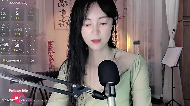 noomi-1111 online show from April 26, 2026, 2:53 am