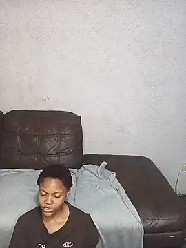 BabeShanty08 online show from May 17, 2026, 7:25 pm