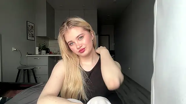 kirtova  online show from April 22, 2026, 9:16 am