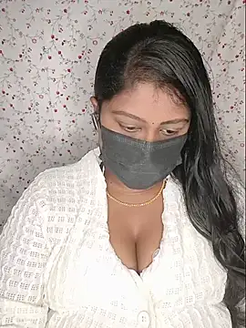 Snapshot of Romantic_Woman chatting on June 22, 2026, 6:27 pm Romantic Woman online show from June 22, 2026, 6:27 pm