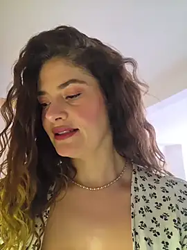 Snapshot of CelineBoyer_ chatting on July 18, 2026, 6:27 pm CelineBoyer online show from July 18, 2026, 6:27 pm