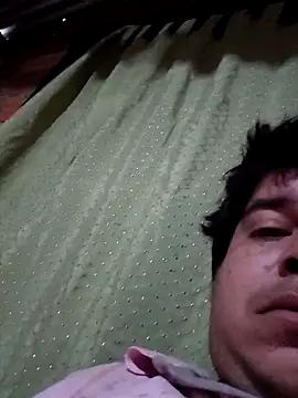 Rociooo12 online show from April 16, 2026, 8:42 pm