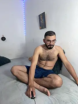 Snapshot of big_bearman chatting on July 5, 2026, 5:31 pm big bearman online show from July 5, 2026, 5:31 pm