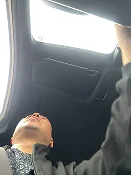 DONGBEIDIYIYINWA online show from April 5, 2026, 7:04 am