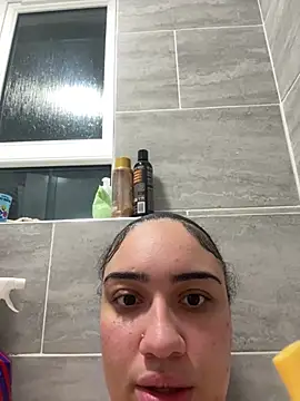 shayyxo online show from April 6, 2026, 9:05 pm