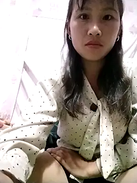 Snapshot of Yo-must chatting on April 9, 2026, 7:09 pm Yo-must online show from April 9, 2026, 7:09 pm