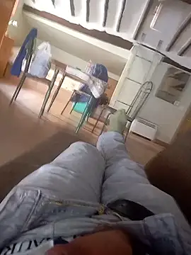 Snapshot of mecaloco chatting on April 9, 2026, 5:19 pm mecaloco online show from April 9, 2026, 5:19 pm