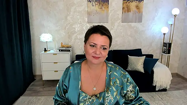 AnnaCorlane online show from May 22, 2026, 3:48 am