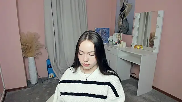 AsleyBasgall online show from April 6, 2026, 3:02 pm