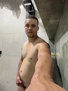 Rossi144Hzz online show from April 28, 2026, 11:31 pm