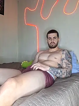 Snapshot of leoxxxgato chatting on June 6, 2026, 11:32 pm leoxxxgato online show from June 6, 2026, 11:32 pm