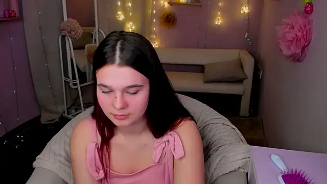 Snapshot of Kacey_Love chatting on May 3, 2026, 6:11 pm Kacey Love online show from May 3, 2026, 6:11 pm