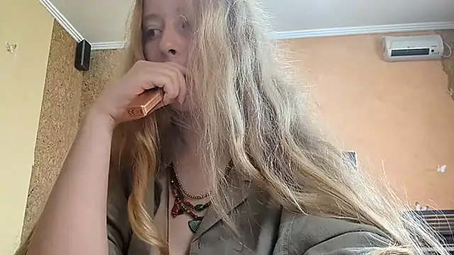 KateVibe 01 online show from June 17, 2026, 4:34 am