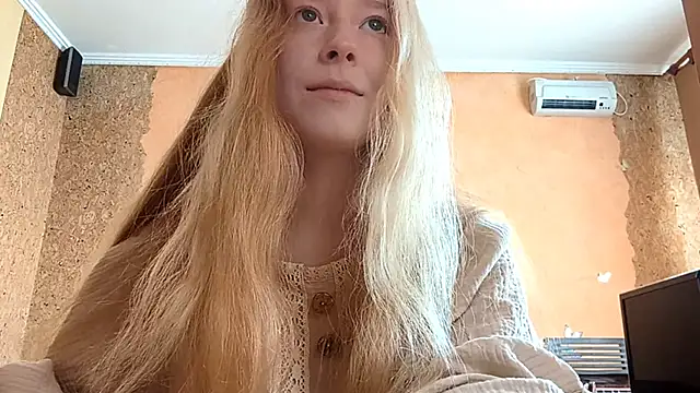 KateVibe 01 online show from May 13, 2026, 10:39 pm
