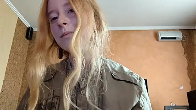 KateVibe 01 online show from May 4, 2026, 4:16 am