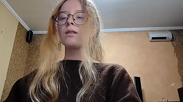 KateVibe 01 online show from May 16, 2026, 1:48 am