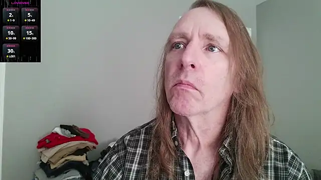 Snapshot of Magnus_Luv chatting on July 11, 2026, 11:10 am Magnus Luv online show from July 11, 2026, 11:10 am