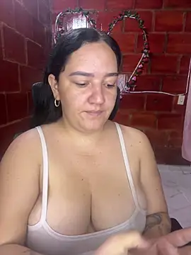 Fresita-12 online show from June 12, 2026, 1:09 pm