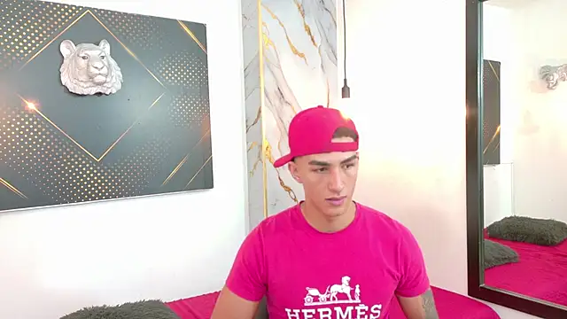 GoldenDesireX  online show from May 9, 2026, 7:06 pm