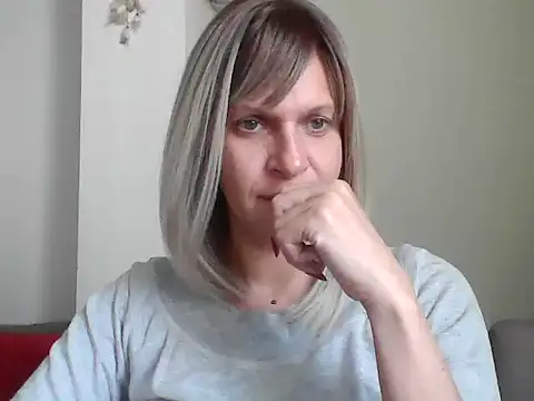 SweetLilTrouble online show from April 28, 2026, 11:25 am