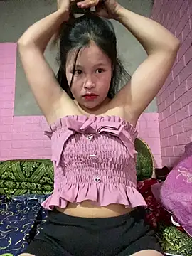 Snapshot of Hini_cute chatting on April 11, 2026, 6:32 am Hini cute online show from April 11, 2026, 6:32 am