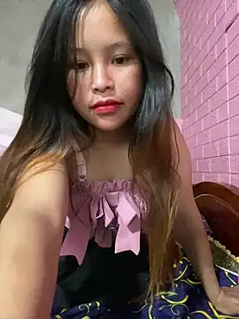 Snapshot of Hini_cute chatting on April 8, 2026, 6:48 am Hini cute online show from April 8, 2026, 6:48 am