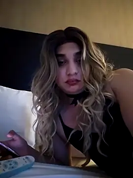 Snapshot of MichelleCD23 chatting on April 5, 2026, 2:35 pm MichelleCD23 online show from April 5, 2026, 2:35 pm