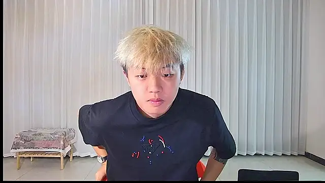 Zhuguli-001 online show from April 8, 2026, 4:58 am