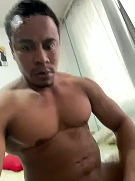 negrorico92 online show from April 5, 2026, 6:47 pm