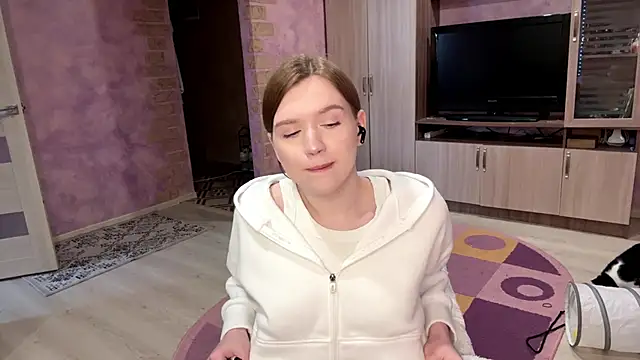 DorotaMeowtTo online show from April 10, 2026, 11:06 am