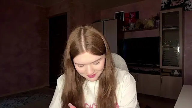 DorotaMeowtTo online show from April 7, 2026, 1:02 pm