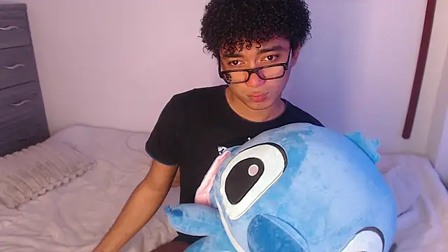 felipecams online show from June 13, 2026, 7:12 pm