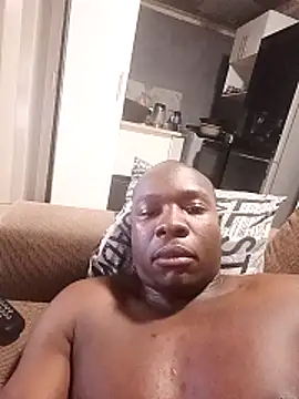 Snapshot of BigBadgeTax chatting on April 5, 2026, 10:49 pm BigBadgeTax online show from April 5, 2026, 10:49 pm