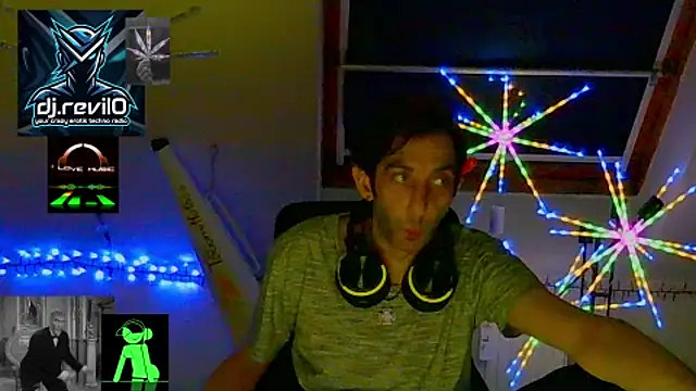Snapshot of OllyFummler chatting on April 17, 2026, 1:08 am OllyFummler online show from April 17, 2026, 1:08 am