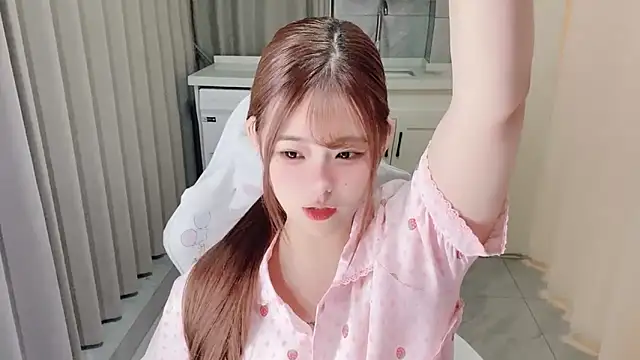 Snapshot of xiaoyugan_cute chatting on June 18, 2026, 3:28 pm xiaoyugan cute online show from June 18, 2026, 3:28 pm